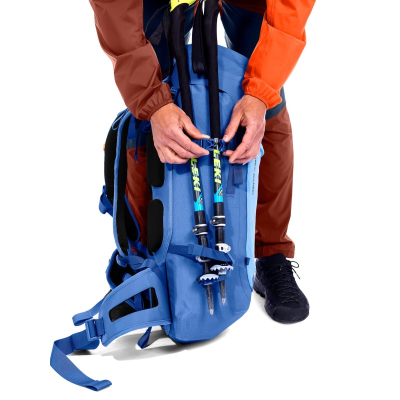 TRAVERSE 30 DRY