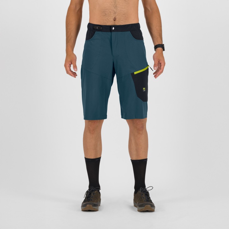Nago Shorts