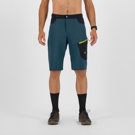 Nago Shorts
