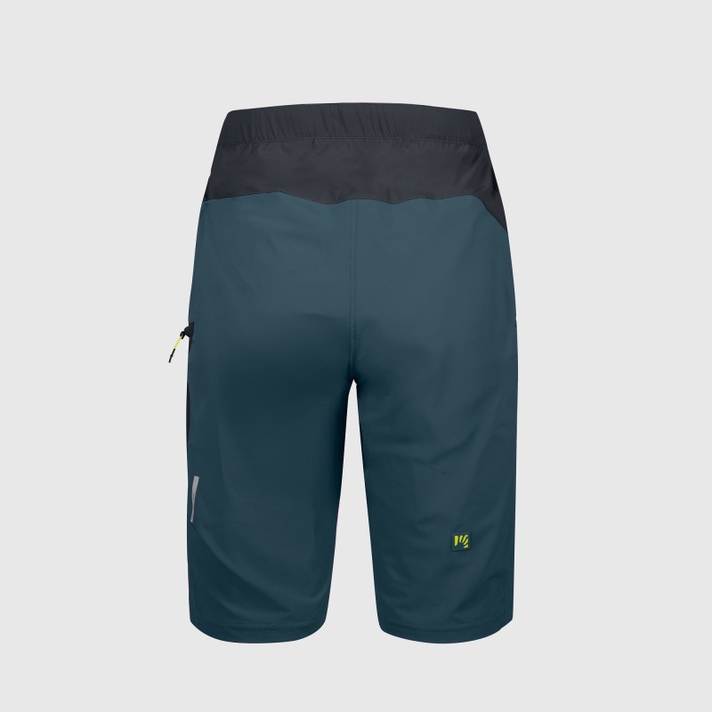 Nago Shorts